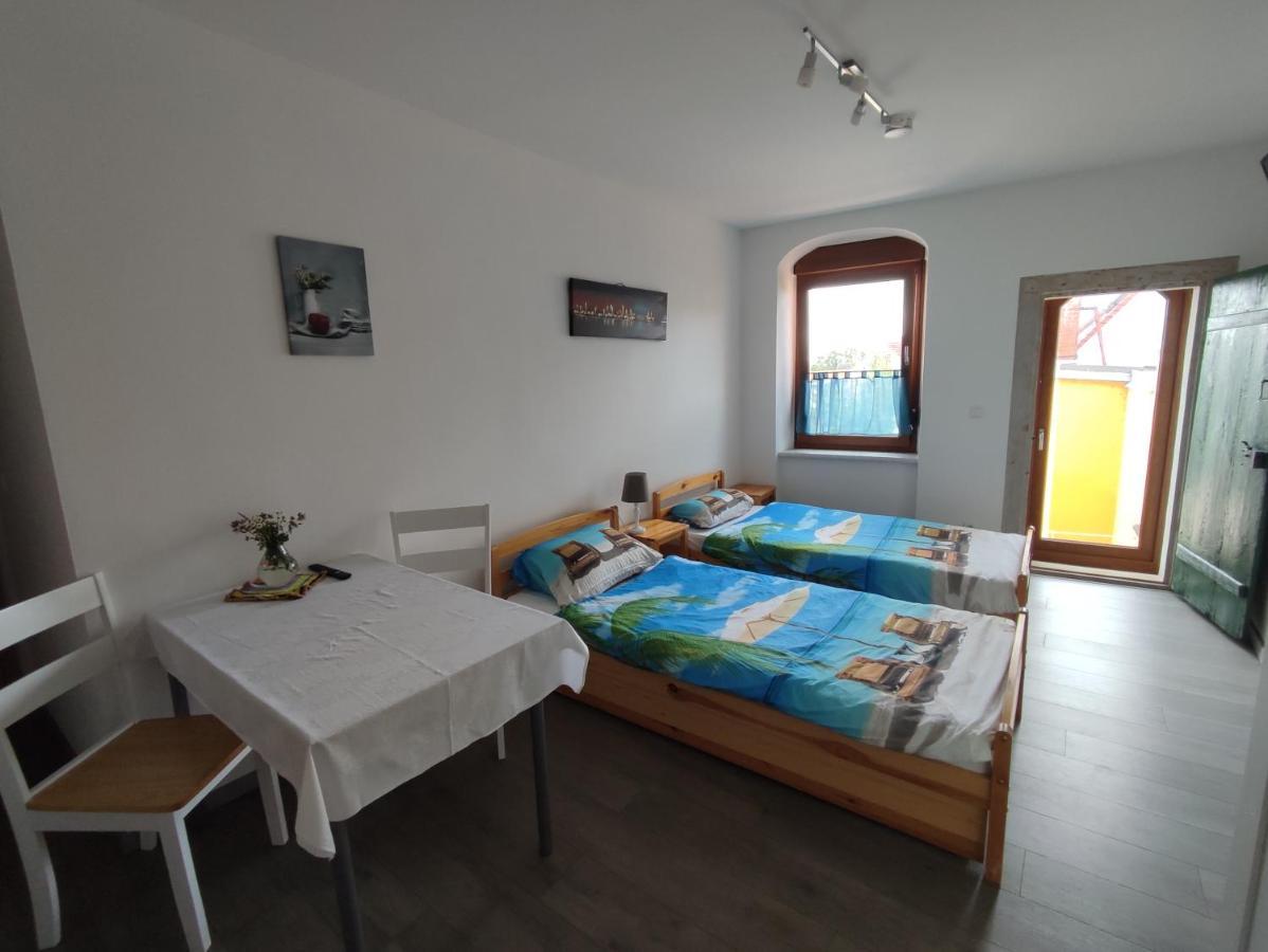 Gaestewohnung Fischer Strehla Buitenkant foto